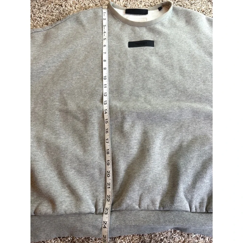Fear of God Essentials Grey Crewneck Sweatshirt Oversized Logo Fleece Large - Picture 9 of 11